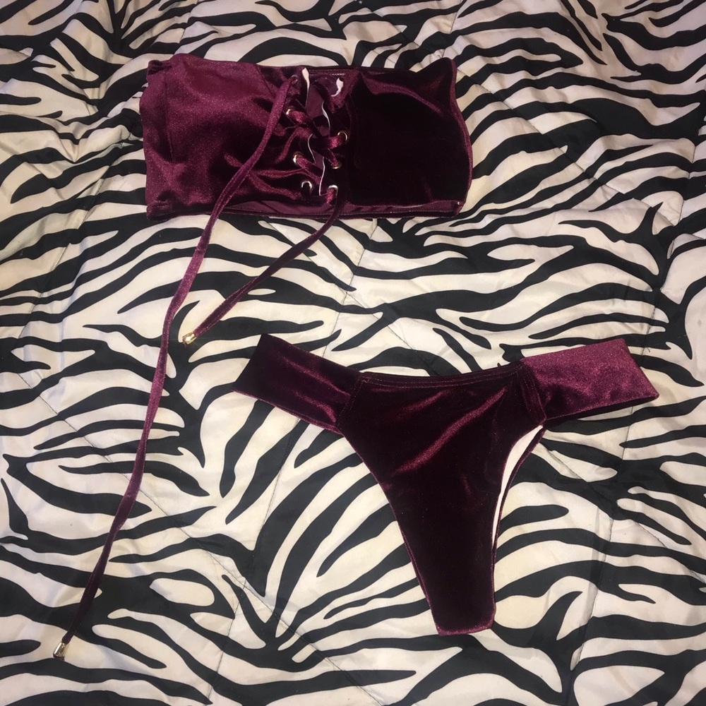 Velvet bikini